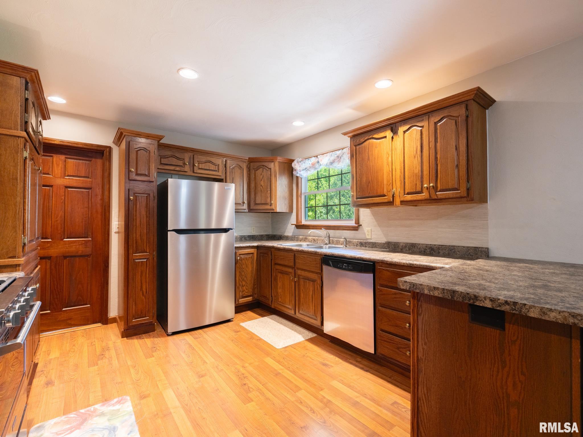 23397 North Taylor Road Canton, IL 61520 - Photo 38 of 74