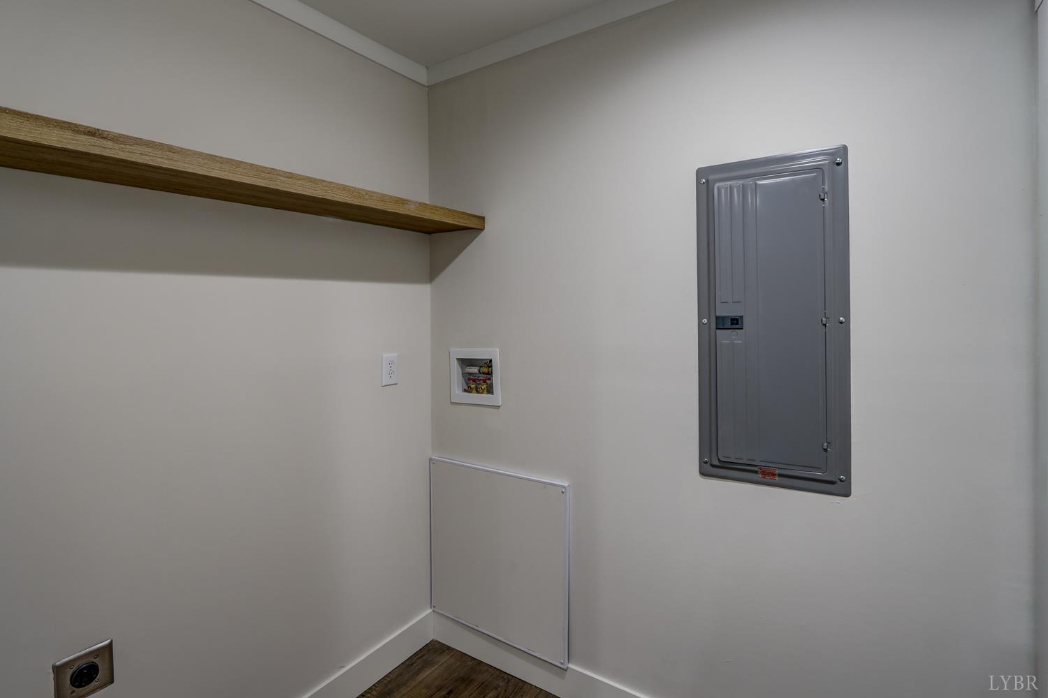 895 Union Hill Road Amherst, VA 24521 - Photo 19 of 48 Laundry