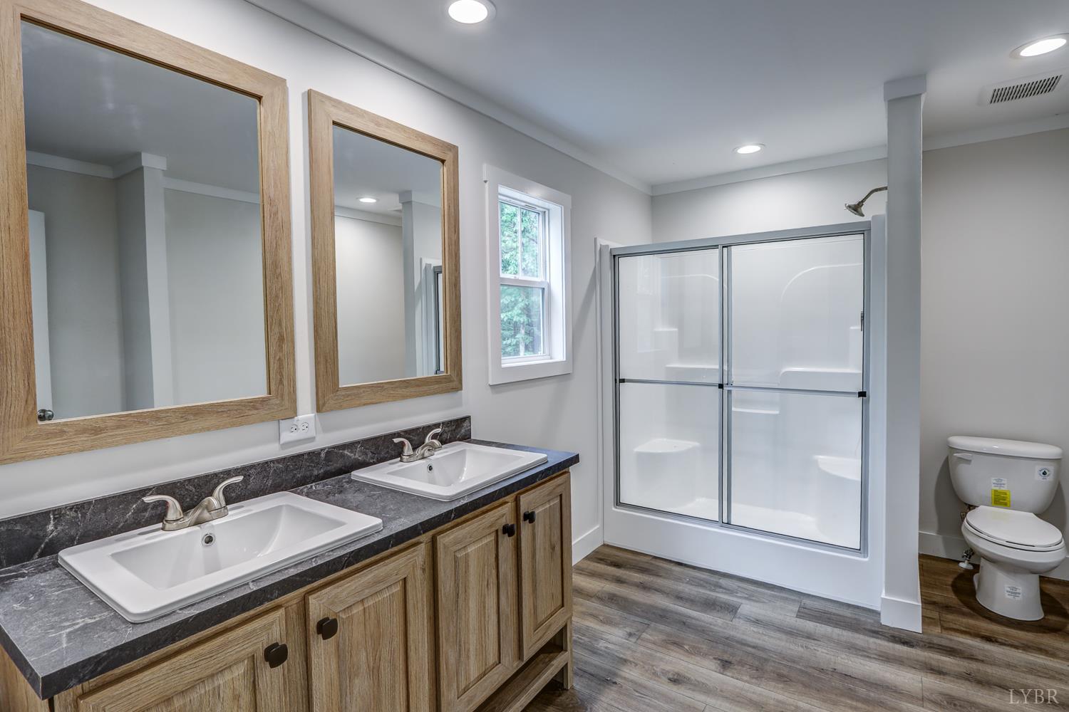 895 Union Hill Road Amherst, VA 24521 - Photo 25 of 48 Primary Bath