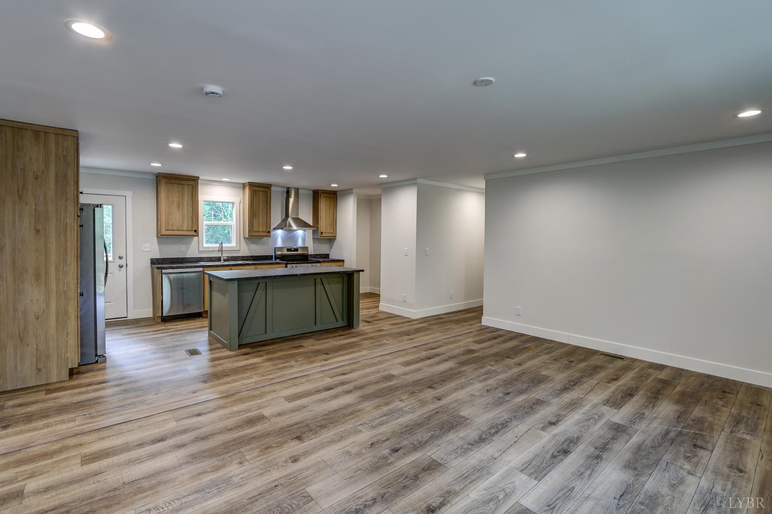 895 Union Hill Road Amherst, VA 24521 - Photo 5 of 48 Entrace view