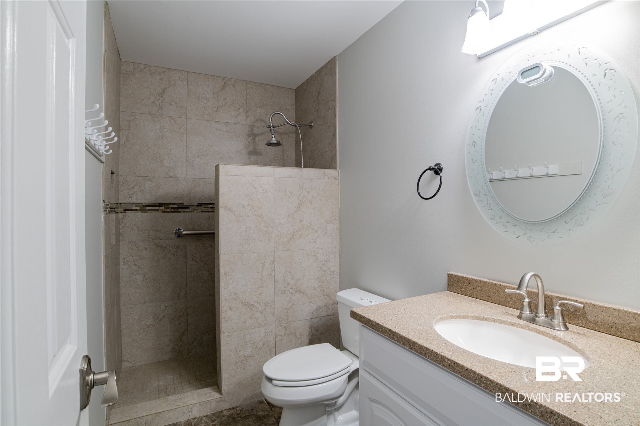 507 Ariel Avenue Foley, AL 36535 - Photo 20 of 26 Guest Bath