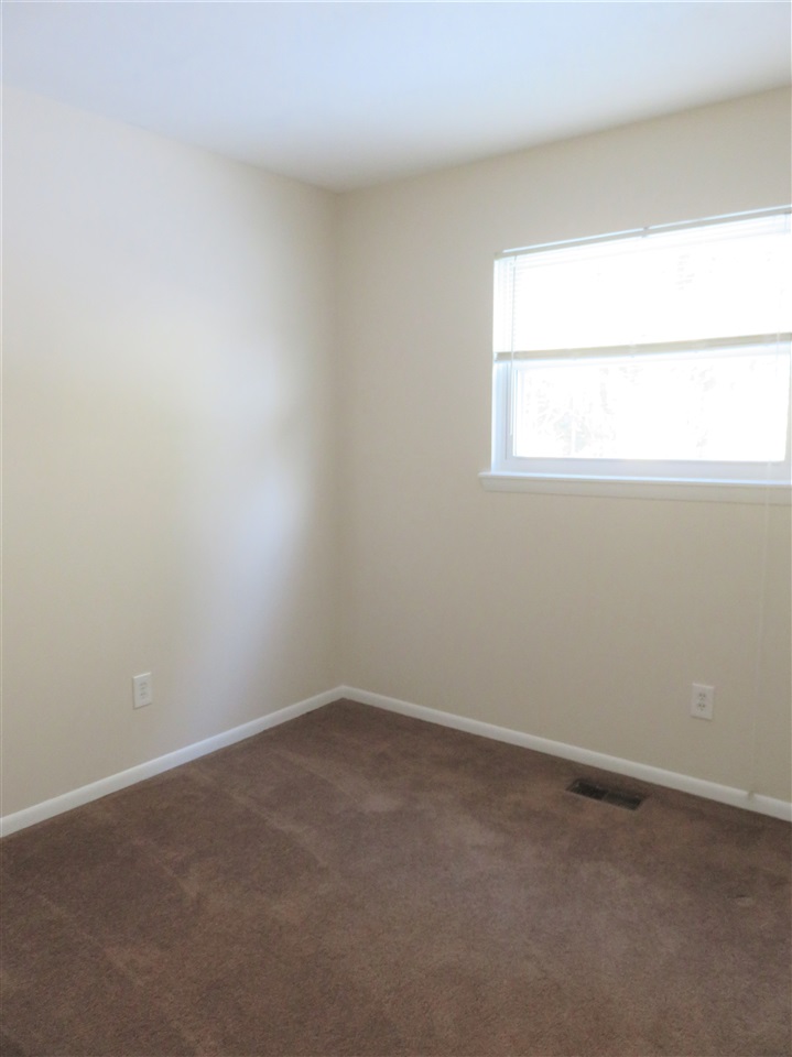 12328 South Beardslee Road Perry, MI 48872 - Photo 13 of 22 31311839-12.JPG