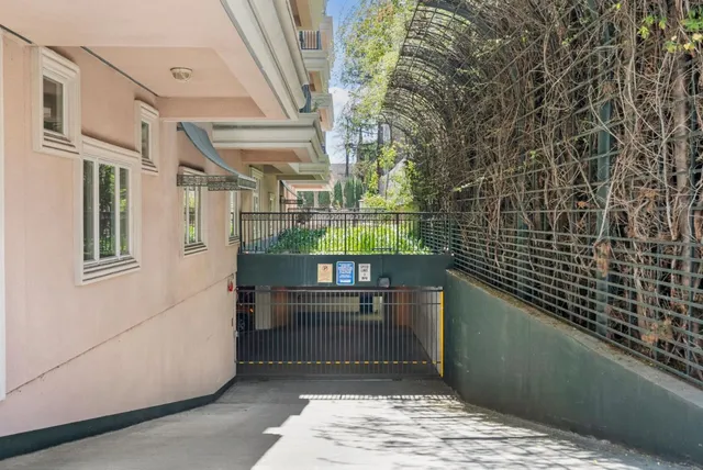 $1,461,000 | 200 Sheridan Avenue, Unit 304, Palo Alto, CA 94306