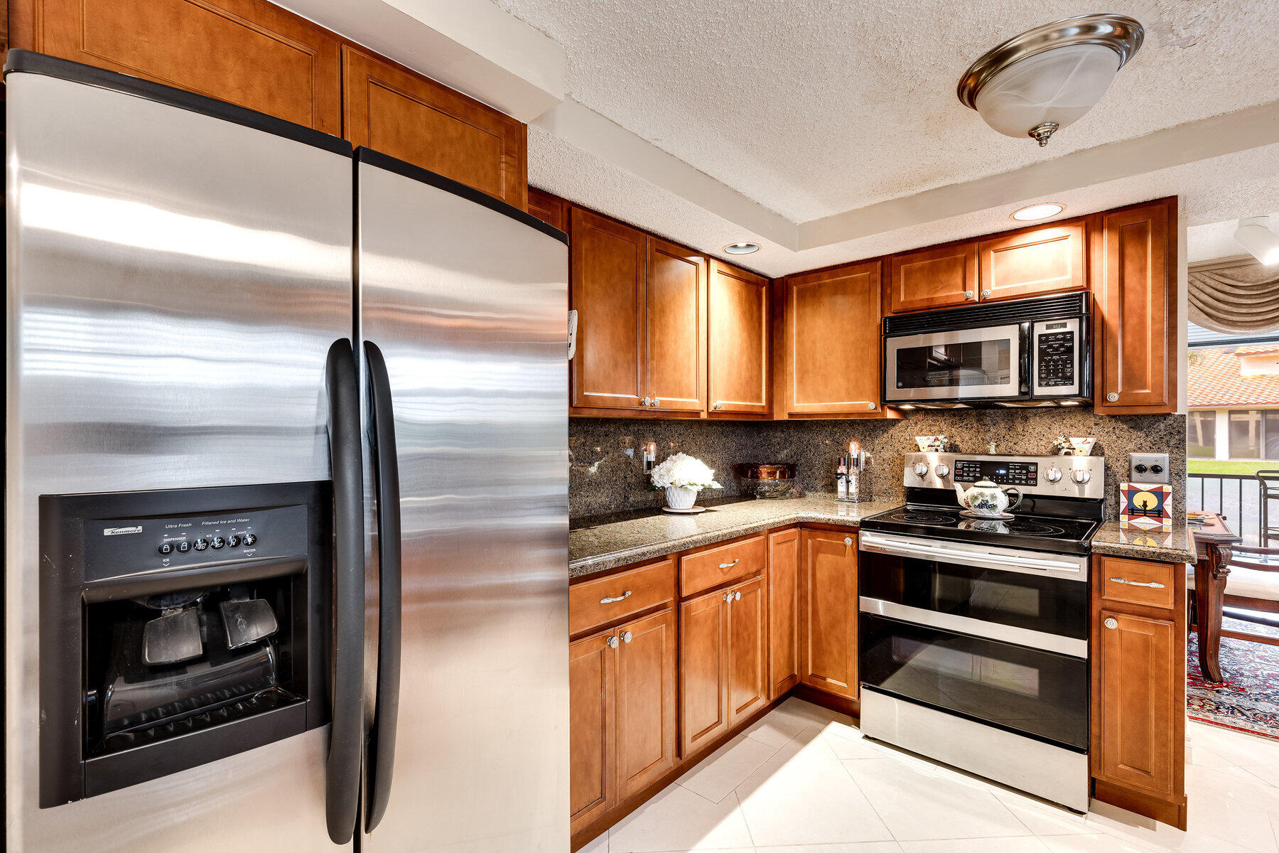 7771 La Mirada Drive Boca Raton, FL 33433 - Photo 11 of 38 Kitchen