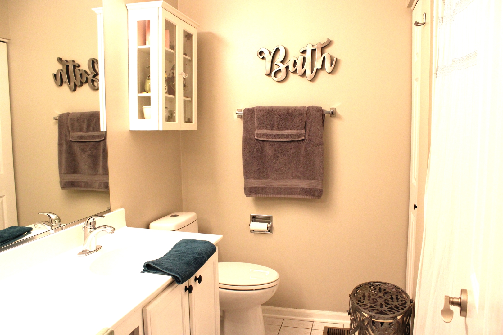 2560 Golf Ridge Circle, Unit 2560 Naperville, IL 60563 - Photo 7 of 16 a bathroom with a toilet sink and mirror