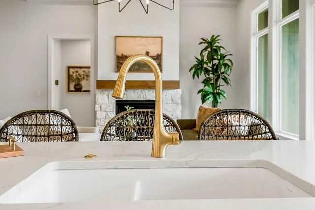 $710,132 | 4215 West 158th Terrace, Overland Park, KS 66224