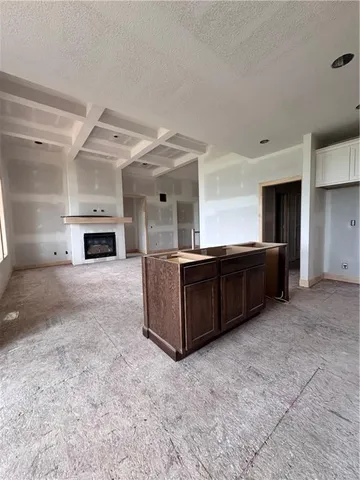 $710,132 | 4215 West 158th Terrace, Overland Park, KS 66224