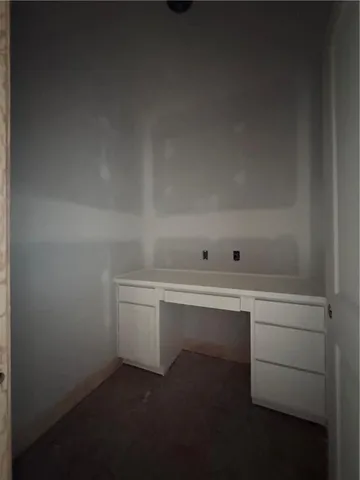 $710,132 | 4215 West 158th Terrace, Overland Park, KS 66224