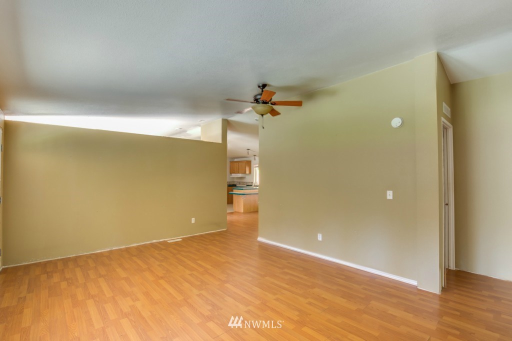 493 Grasseth Poston Road Longview, WA 98632 - Photo 12 of 17