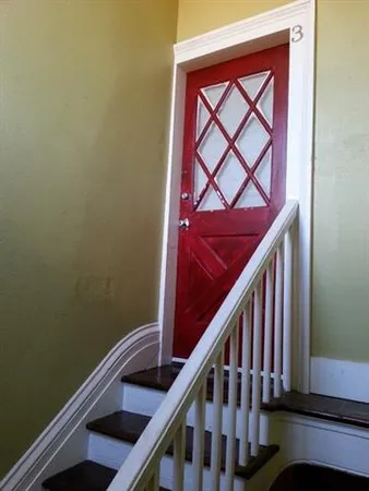 $800 | 1566 Annunciation Street, Unit 3, New Orleans, LA 70130