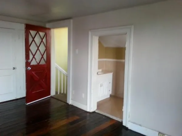 $800 | 1566 Annunciation Street, Unit 3, New Orleans, LA 70130