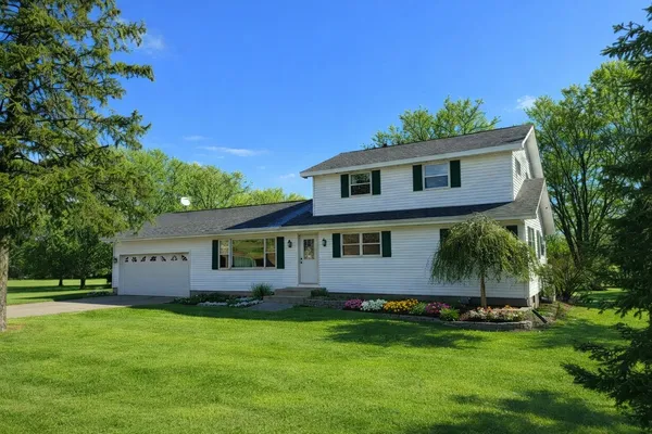 $625,000 | 4726 Baxter Road, Cottage Grove, WI 53527