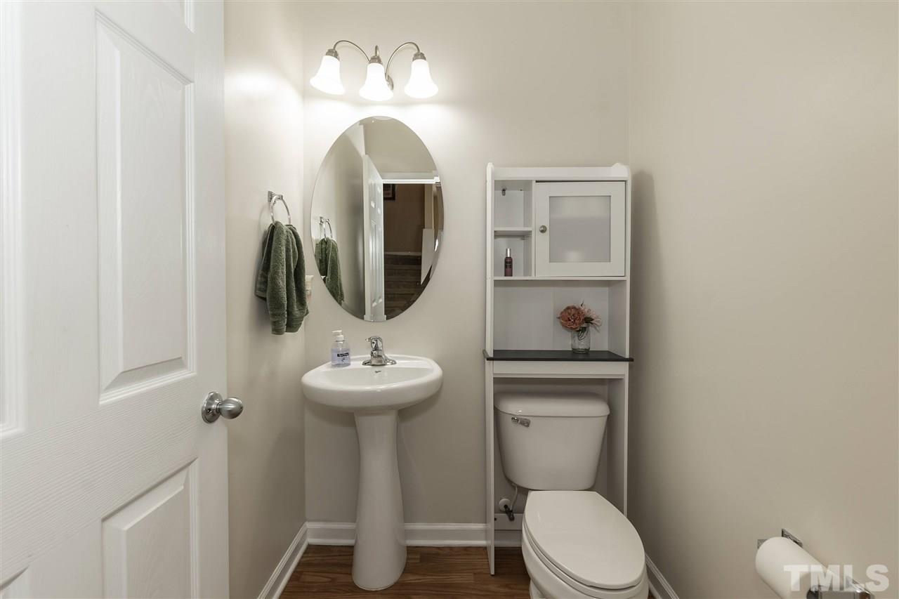 3110 Guiding Light Road Raleigh, NC 27610 - Photo 5 of 26