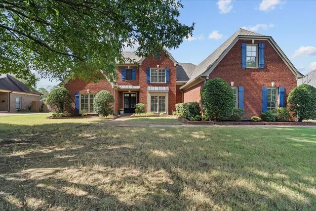 $665,000 | 1533 East Indian Wells Drive, Collierville, TN 38017