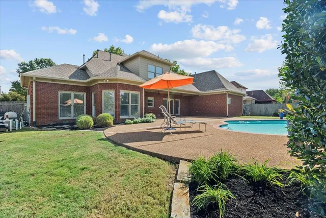 $665,000 | 1533 East Indian Wells Drive, Collierville, TN 38017