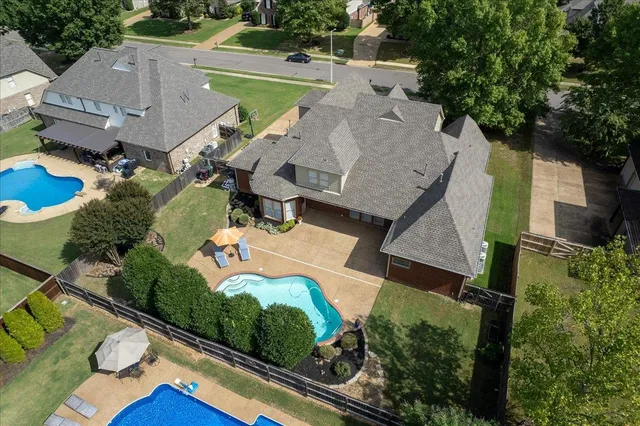 $665,000 | 1533 East Indian Wells Drive, Collierville, TN 38017