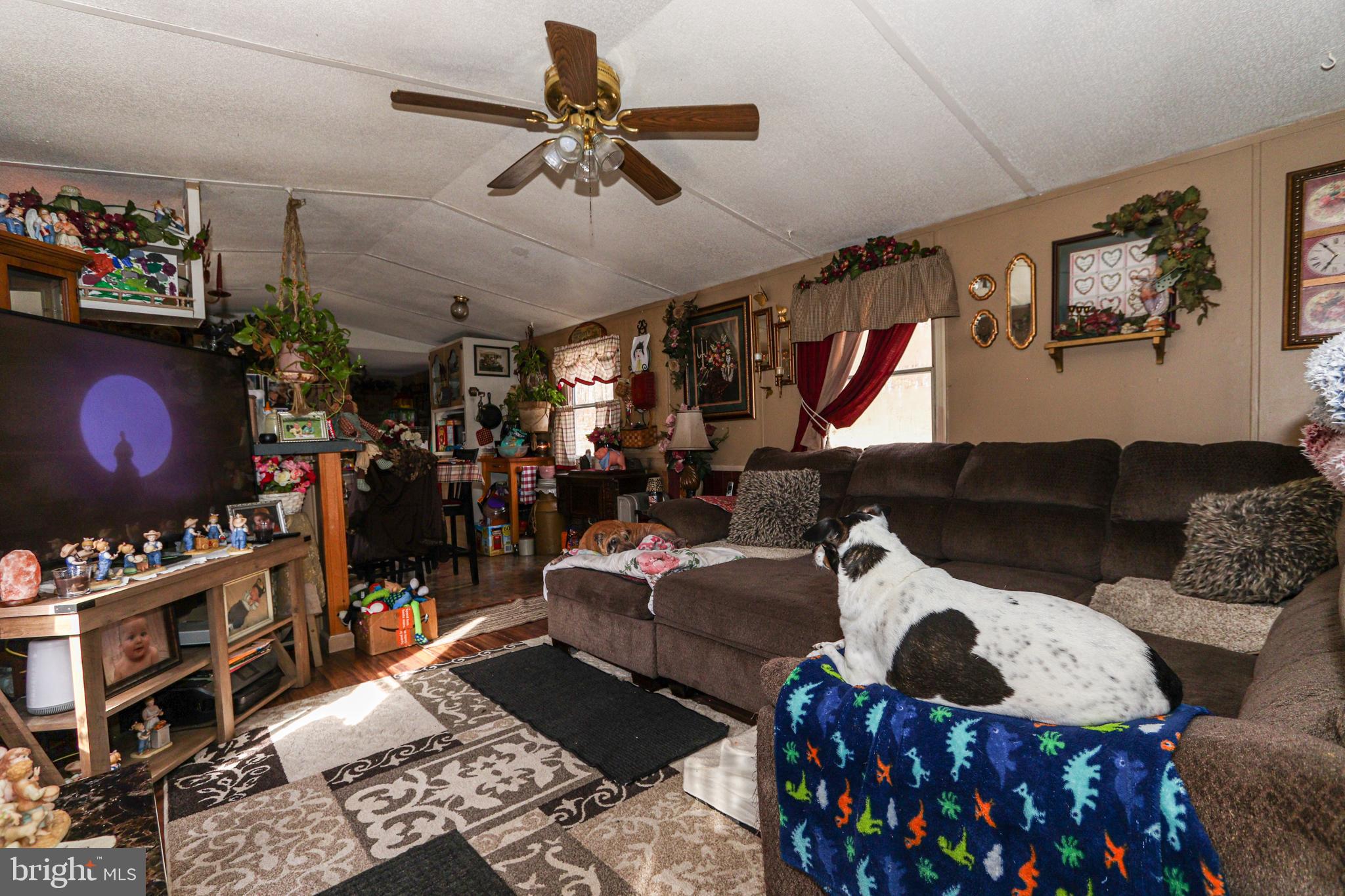 1581 Peach Ridge Road Elliottsburg, PA 17024 - Photo 11 of 18 Gallery Image 11