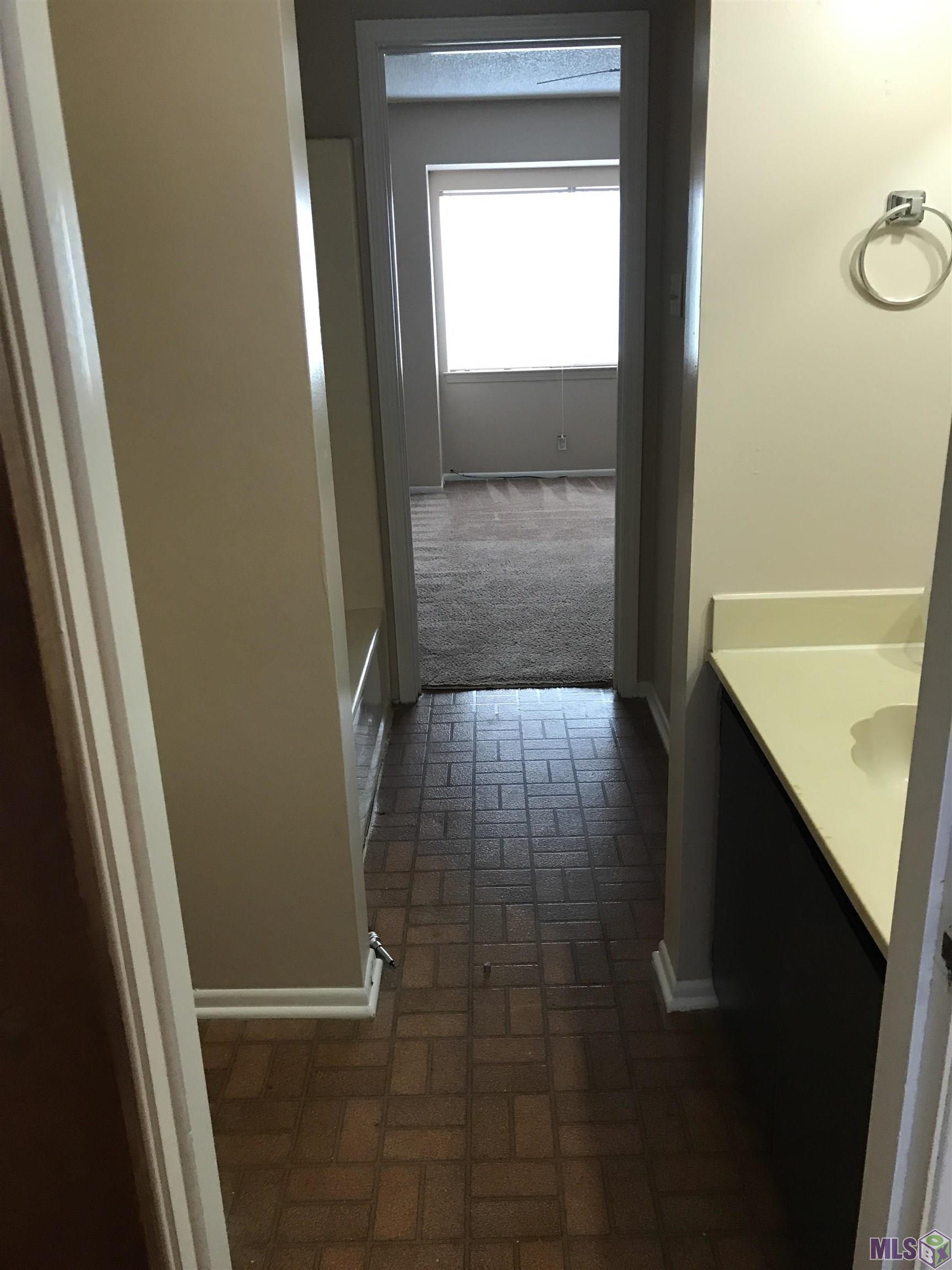 8845 GSRI Avenue Baton Rouge, LA 70810 - Photo 12 of 18 Gallery Image 12