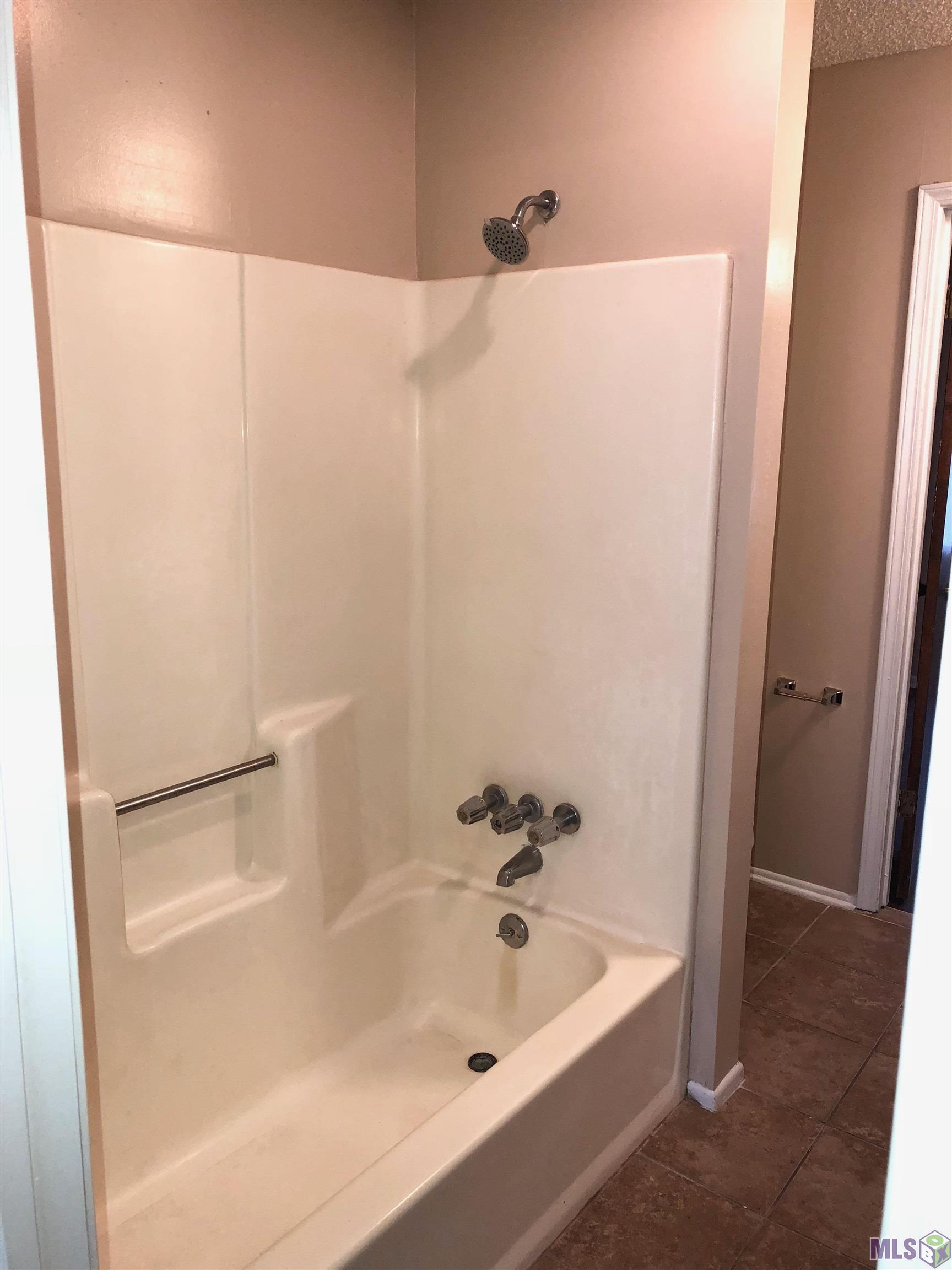 8845 GSRI Avenue Baton Rouge, LA 70810 - Photo 15 of 18 Gallery Image 15