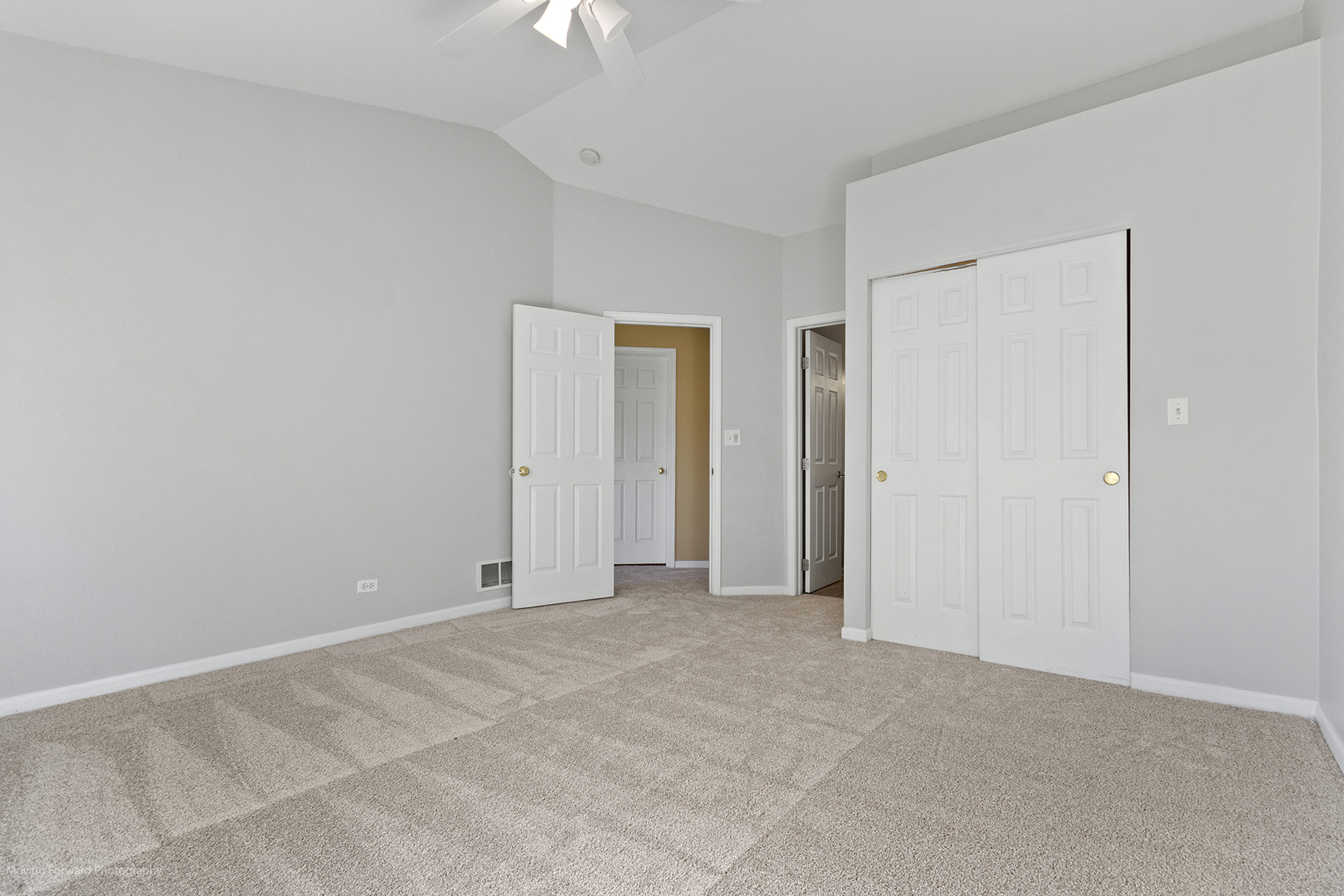 3473 Ravinia Circle Aurora, IL 60504 - Photo 13 of 17 a view of an empty room