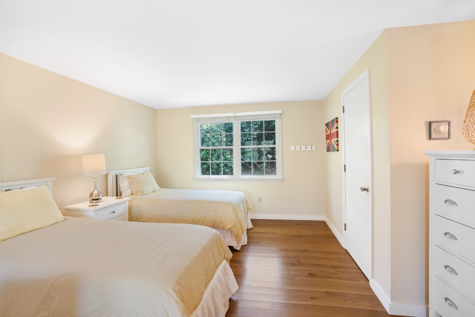 1 Thames Court Edgartown, MA 02539 - Photo 19 of 44
