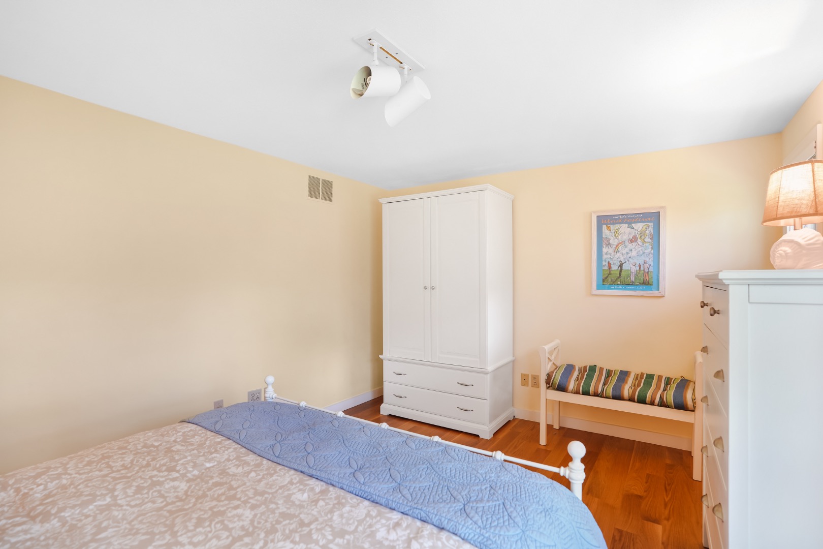 1 Thames Court Edgartown, MA 02539 - Photo 25 of 44