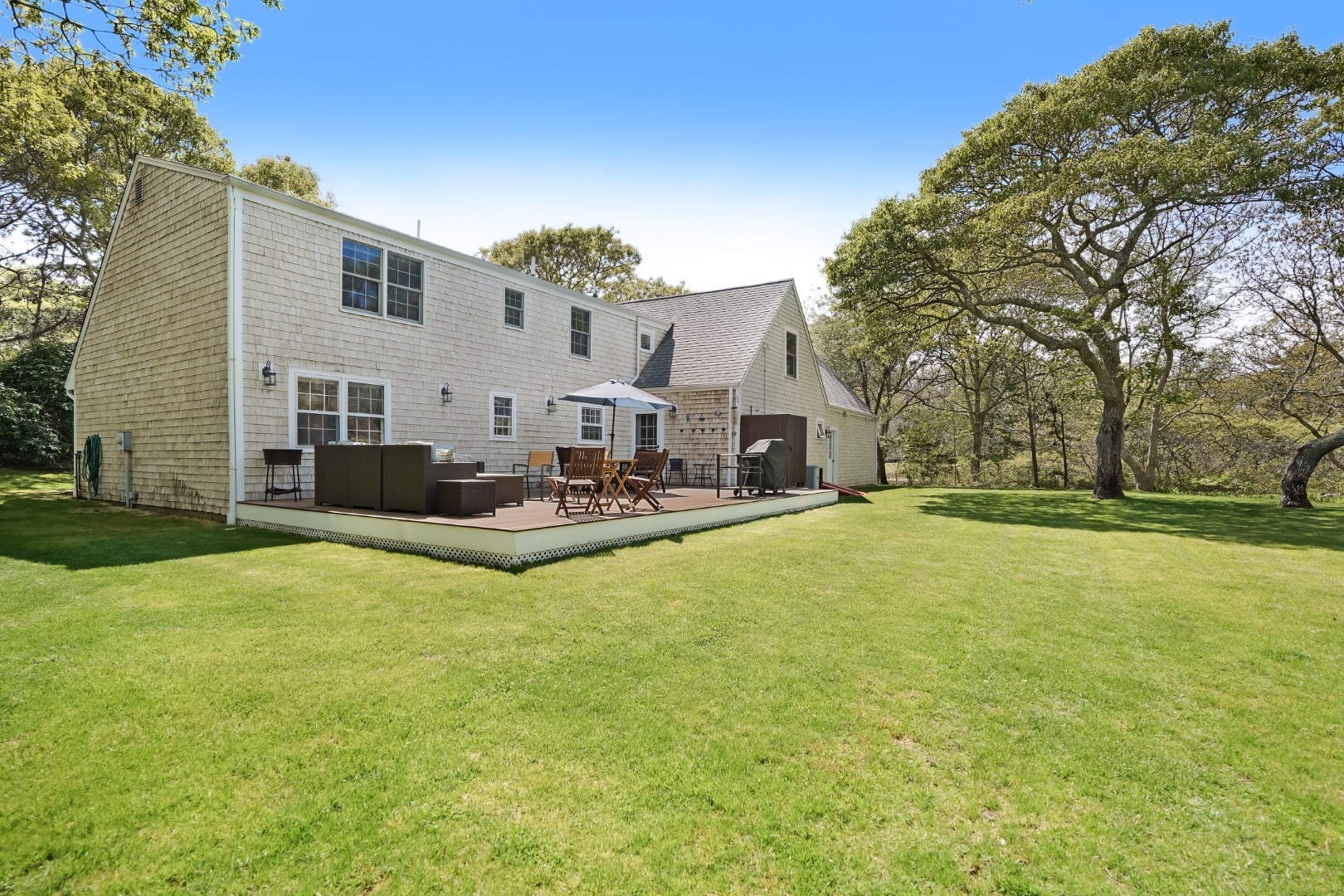1 Thames Court Edgartown, MA 02539 - Photo 40 of 44
