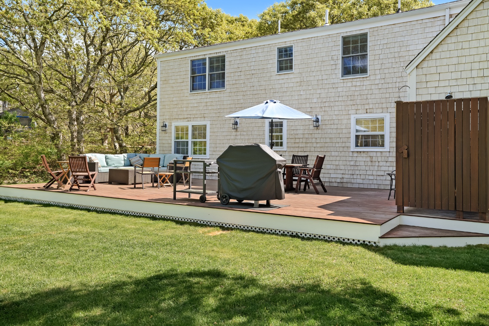 1 Thames Court Edgartown, MA 02539 - Photo 41 of 44