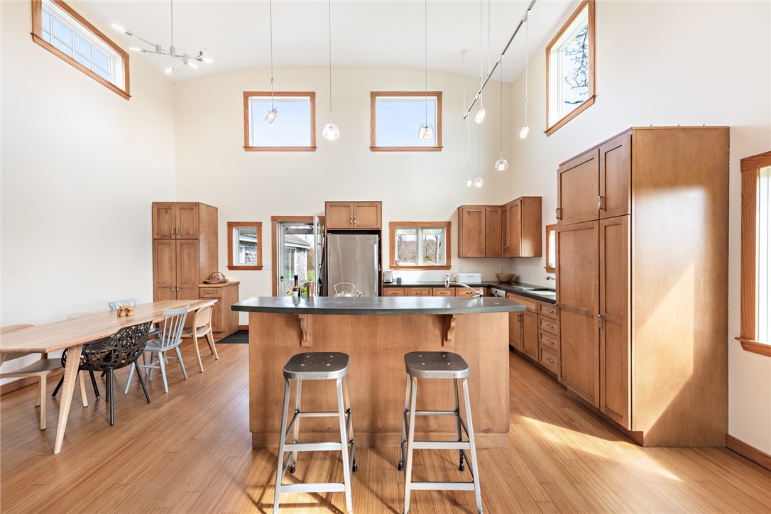 440 Long Highway Little Compton, RI 02837 - Photo 12 of 47