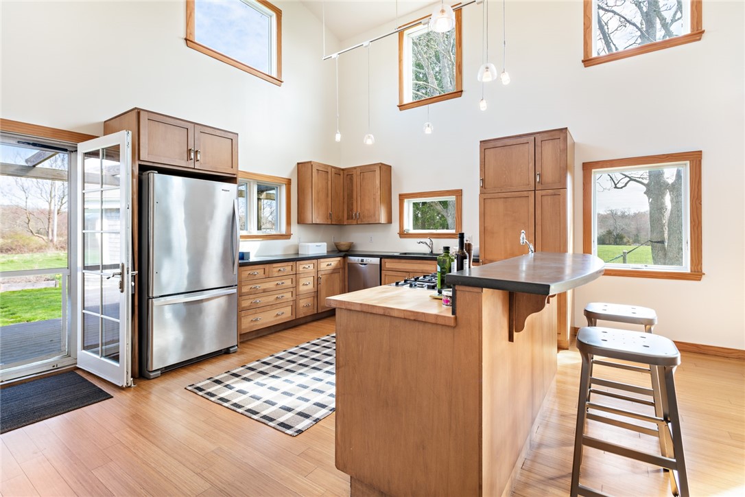 440 Long Highway Little Compton, RI 02837 - Photo 13 of 47