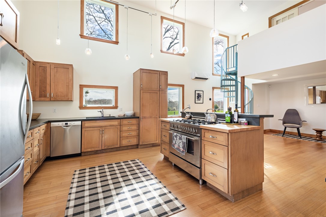 440 Long Highway Little Compton, RI 02837 - Photo 14 of 47