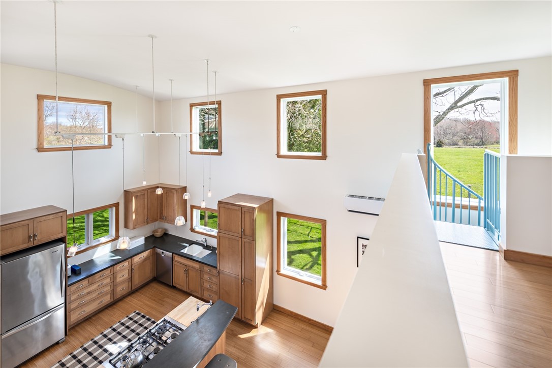 440 Long Highway Little Compton, RI 02837 - Photo 29 of 47