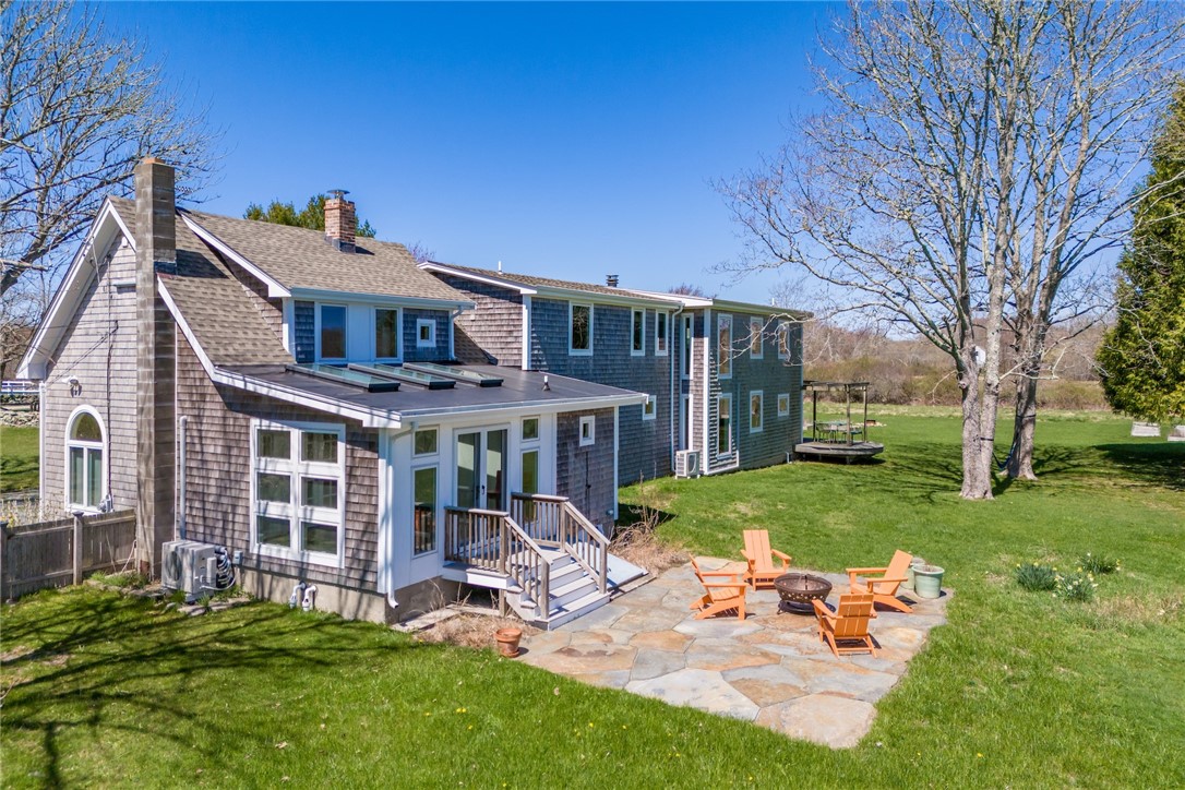 440 Long Highway Little Compton, RI 02837 - Photo 5 of 47