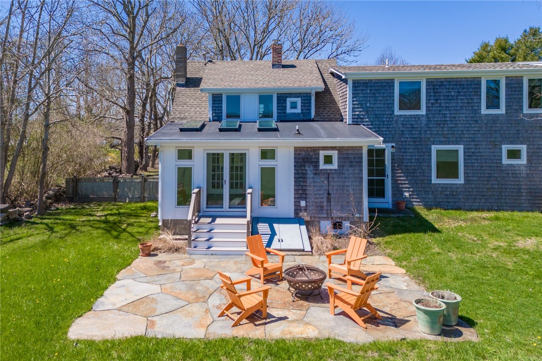 440 Long Highway Little Compton, RI 02837 - Photo 6 of 47