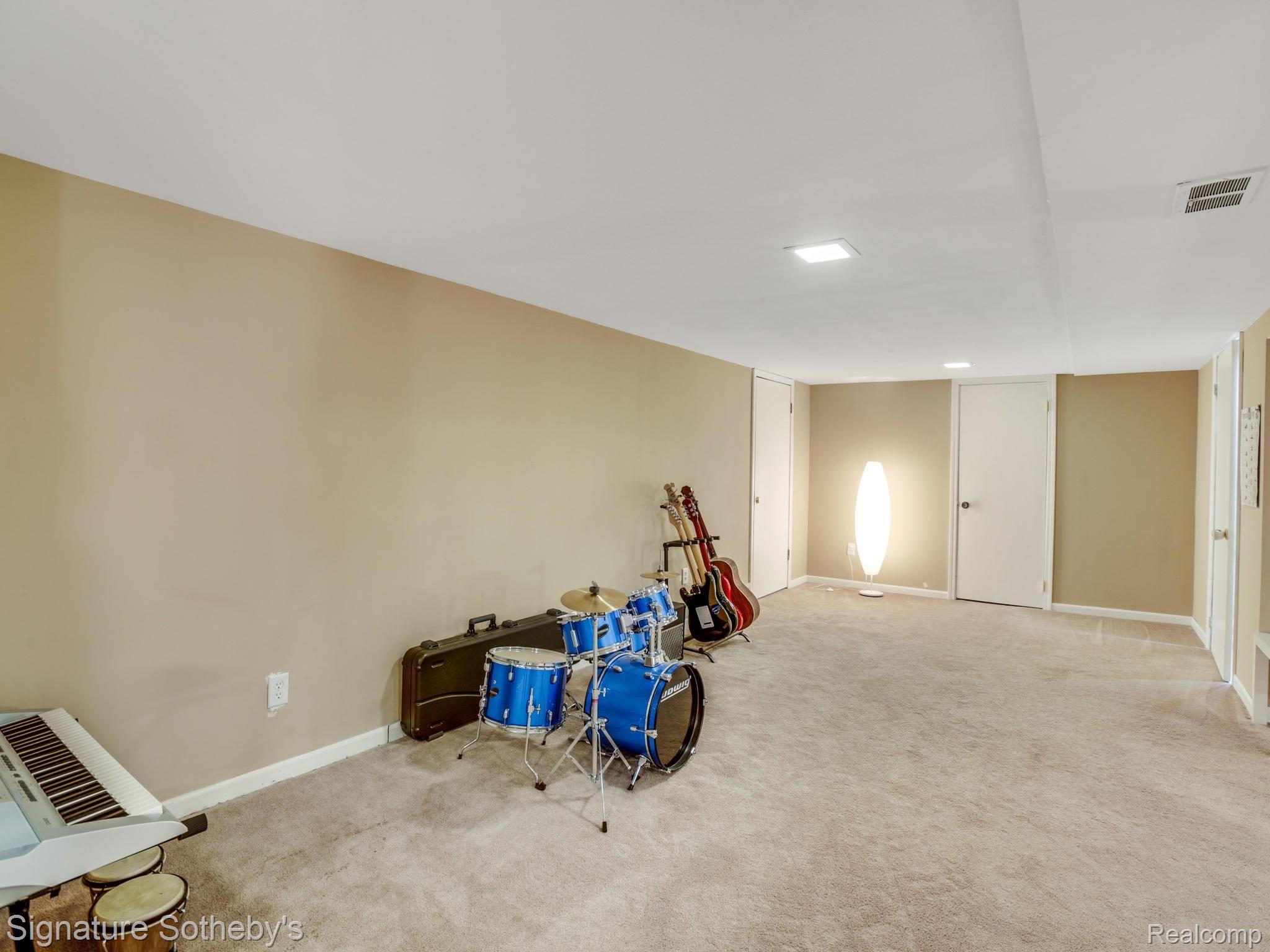 43805 Hanford Road Canton, MI 48187 - Photo 19 of 28 43805 Hanford Rd Canton MI-017-012-43805 Hanford Road0017-MLS_Size.jpg