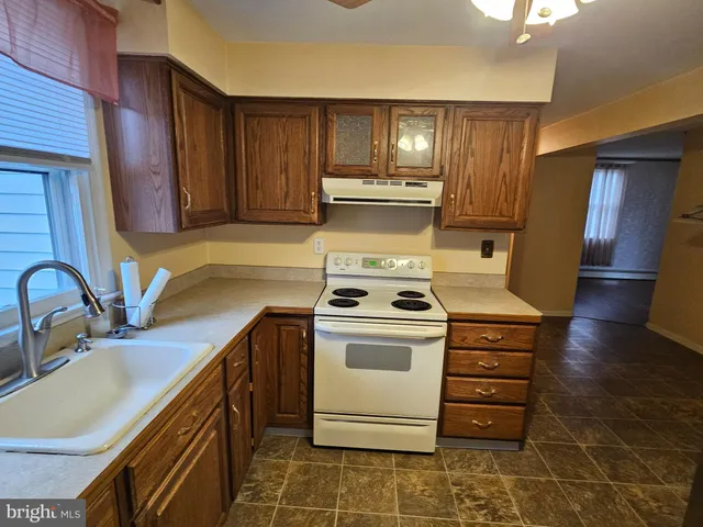 $425,000 | 1361 School Lane, Bensalem, PA 19020