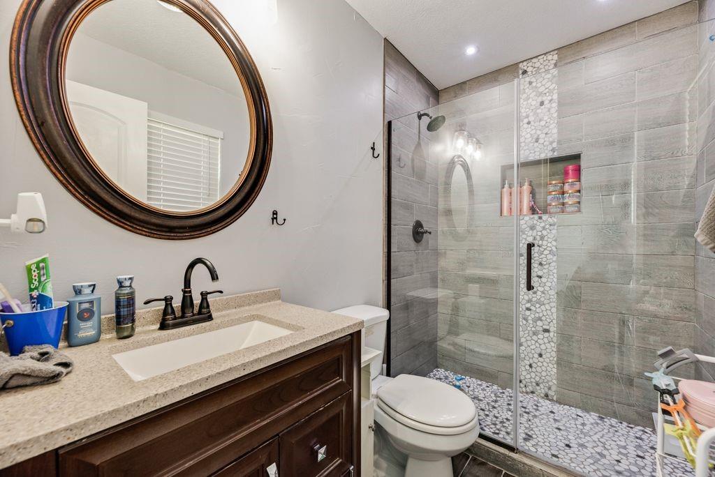 222 Prairie Creek Road Red Oak, TX 75154 - Photo 13 of 19