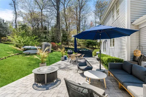 $950,000 | 8 Dogwood Road, Stony Brook, NY 11790