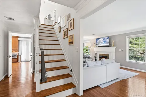 $950,000 | 8 Dogwood Road, Stony Brook, NY 11790