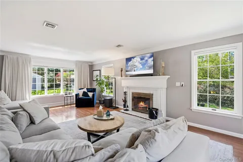 $950,000 | 8 Dogwood Road, Stony Brook, NY 11790