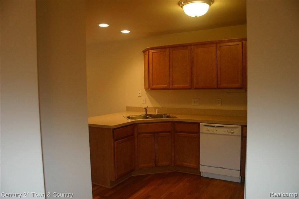 565 Stone Ridge Court Almont, MI 48003 - Photo 14 of 25 IMG_0018.JPG