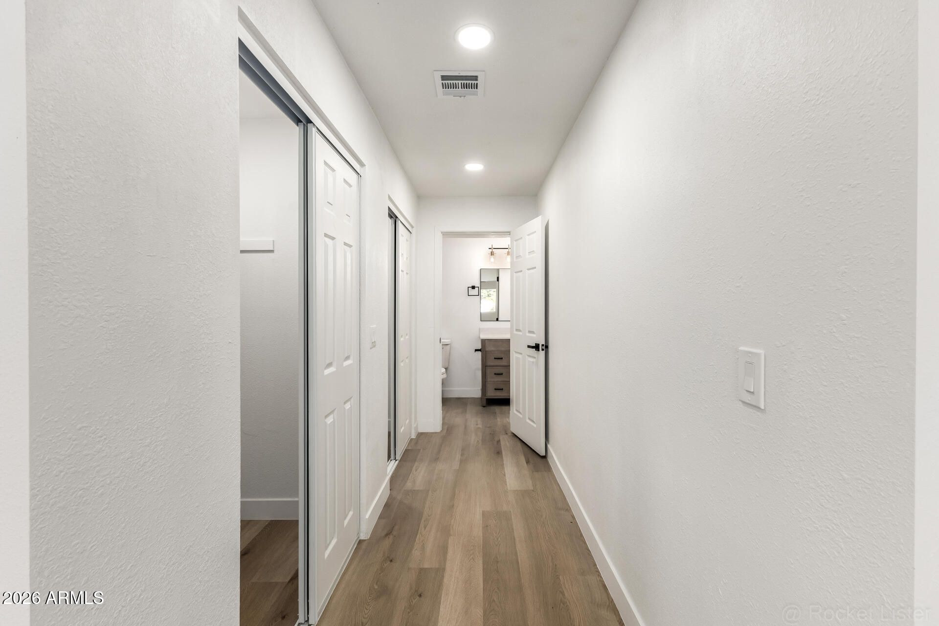 335 West Vineyard Road Phoenix, AZ 85041 - Photo 21 of 36 28 - Vineyard 335