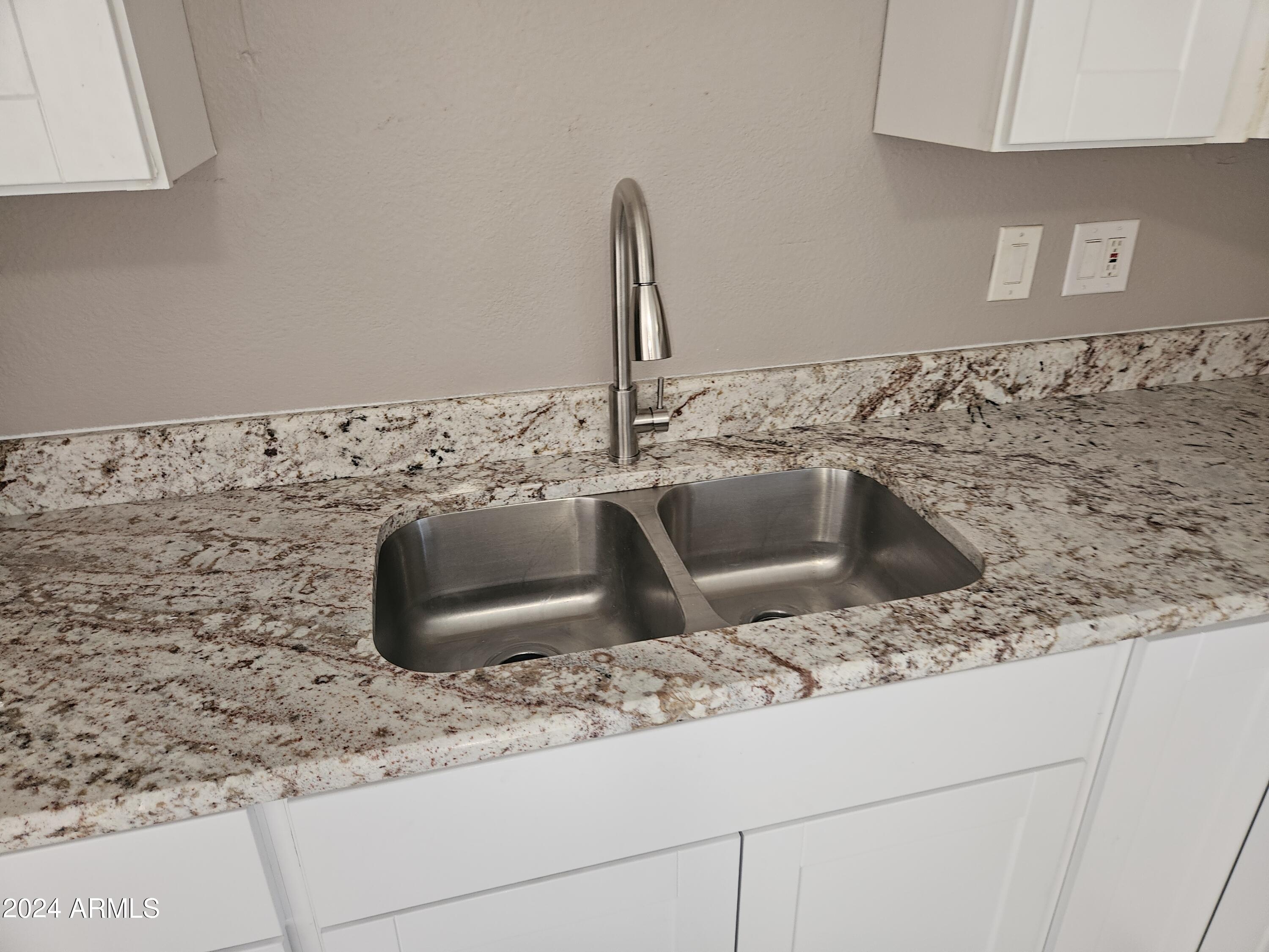 6711 West Osborn Road, Unit 69 Phoenix, AZ 85033 - Photo 6 of 7 20240309_102324