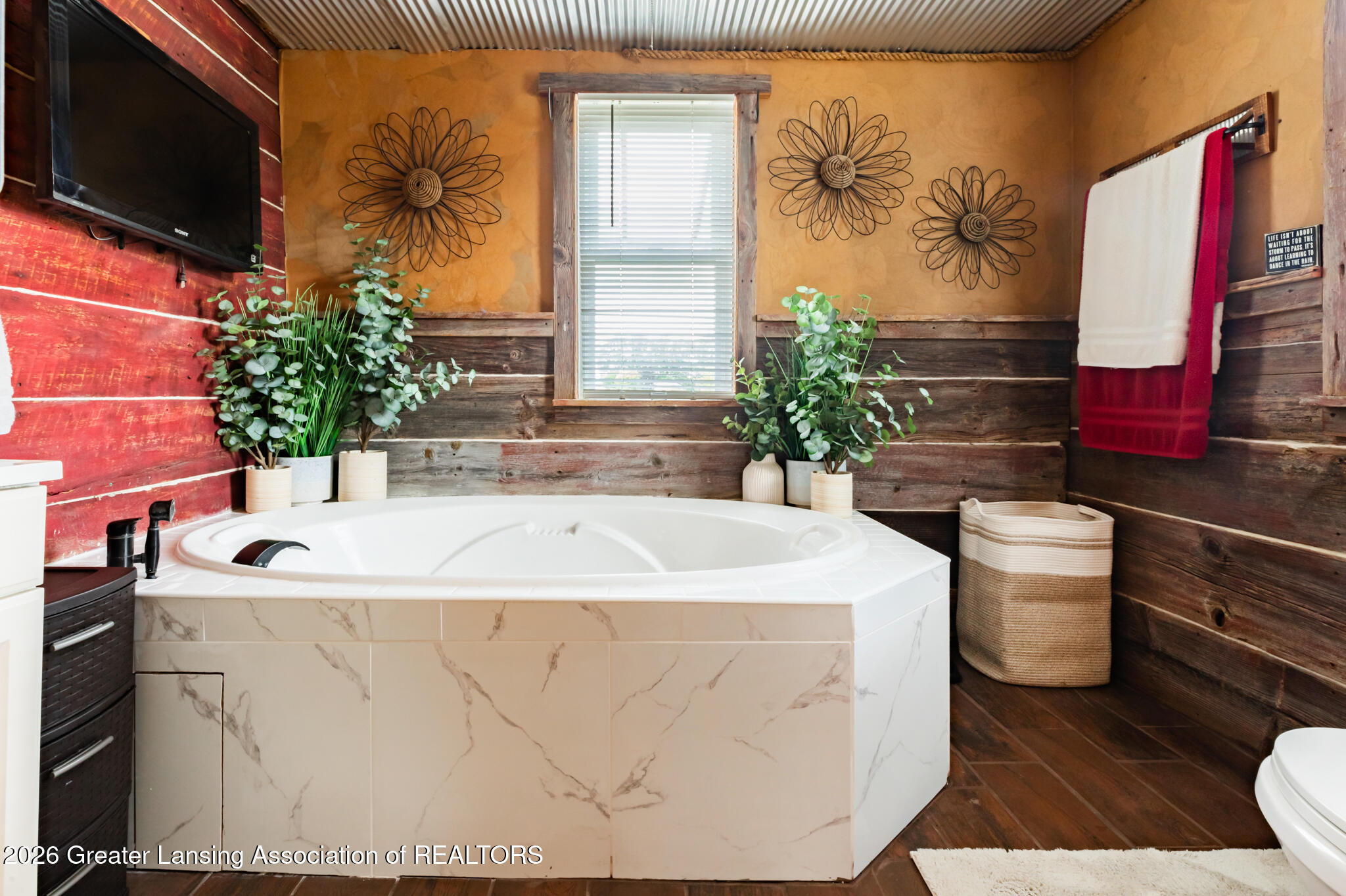 6658 Old State Road Whittemore, MI 48770 - Photo 14 of 22 Bath w/Jet Tub