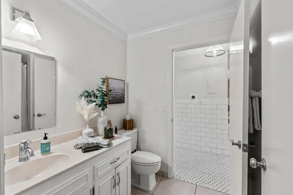 $1,600,000 | 14220 Hillside Road, Elm Grove, WI 53122