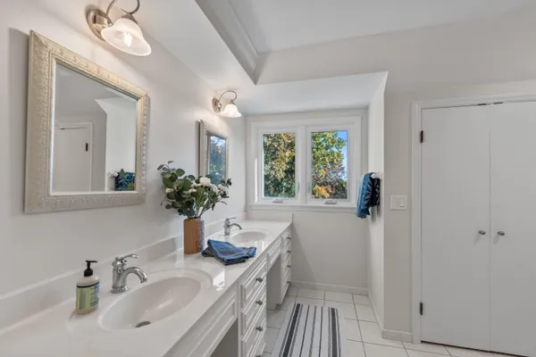 $1,600,000 | 14220 Hillside Road, Elm Grove, WI 53122