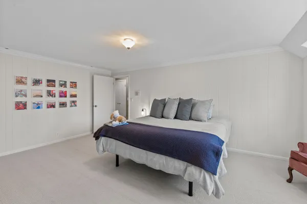 $1,600,000 | 14220 Hillside Road, Elm Grove, WI 53122