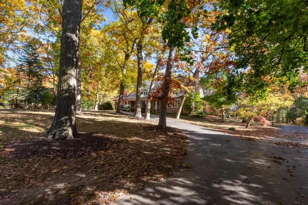 $1,600,000 | 14220 Hillside Road, Elm Grove, WI 53122