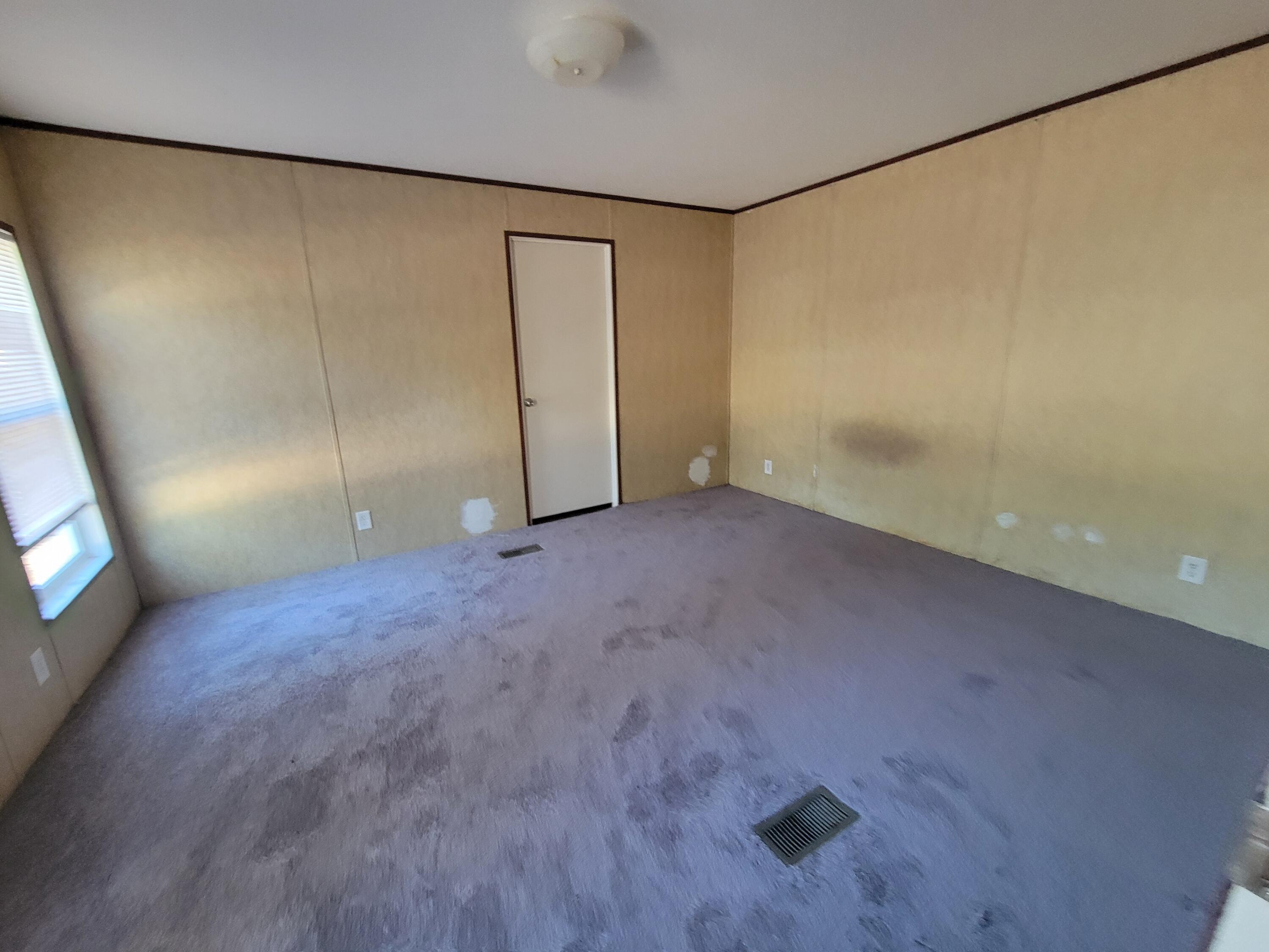 188 O'Daniels Way DeFuniak Springs, FL 32433 - Photo 11 of 17 a view of an empty room