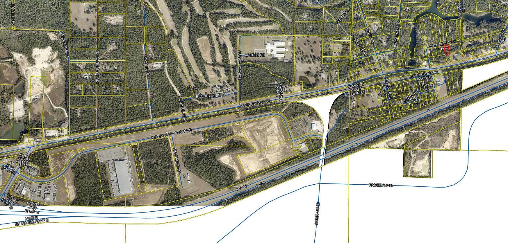 188 O'Daniels Way DeFuniak Springs, FL 32433 - Photo 16 of 17 a view of a balcony